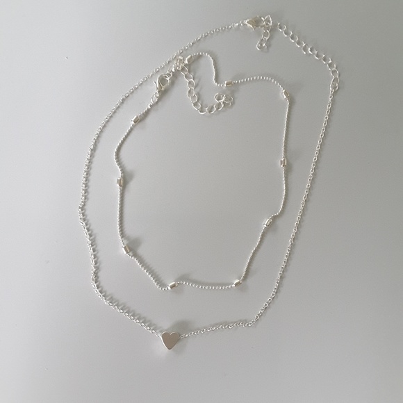 LAST 1! Dainty silver heart choker necklace - Picture 4 of 4